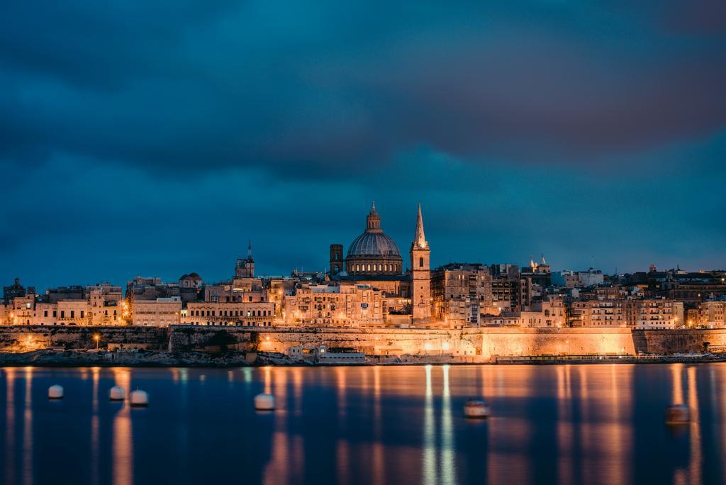 Apartment With Stunning Seaviews Sliema Eksteriør billede