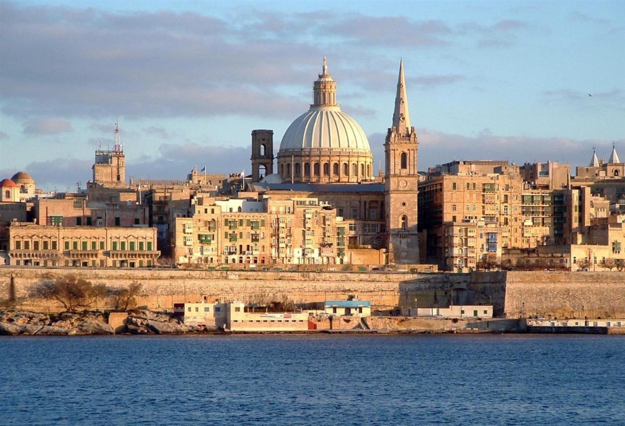 Apartment With Stunning Seaviews Sliema Eksteriør billede