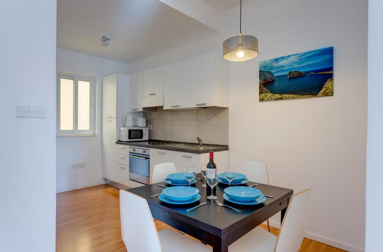 Apartment With Stunning Seaviews Sliema Eksteriør billede