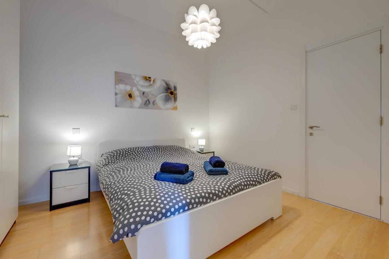 Apartment With Stunning Seaviews Sliema Eksteriør billede